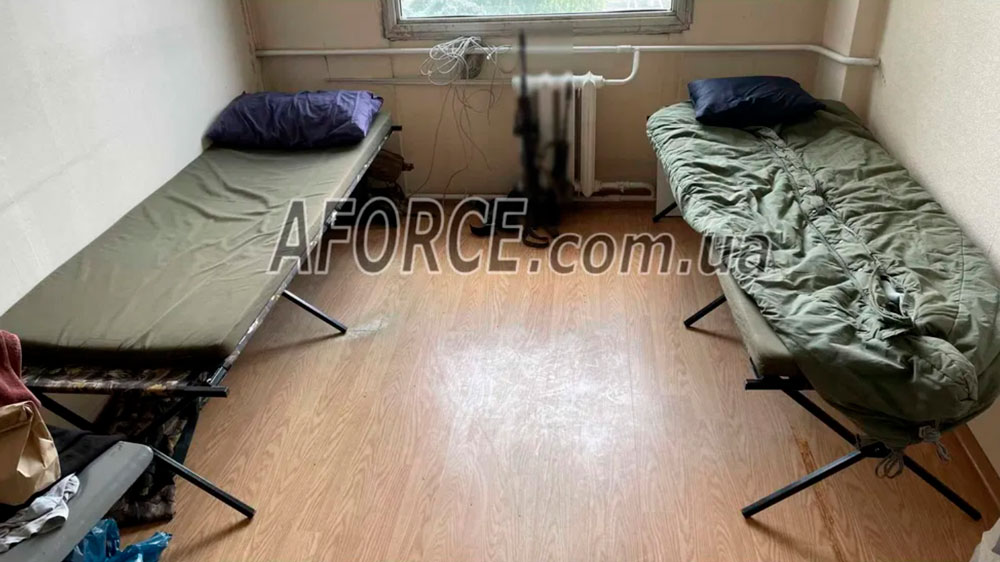 NATO folding beds for humanitarian missions